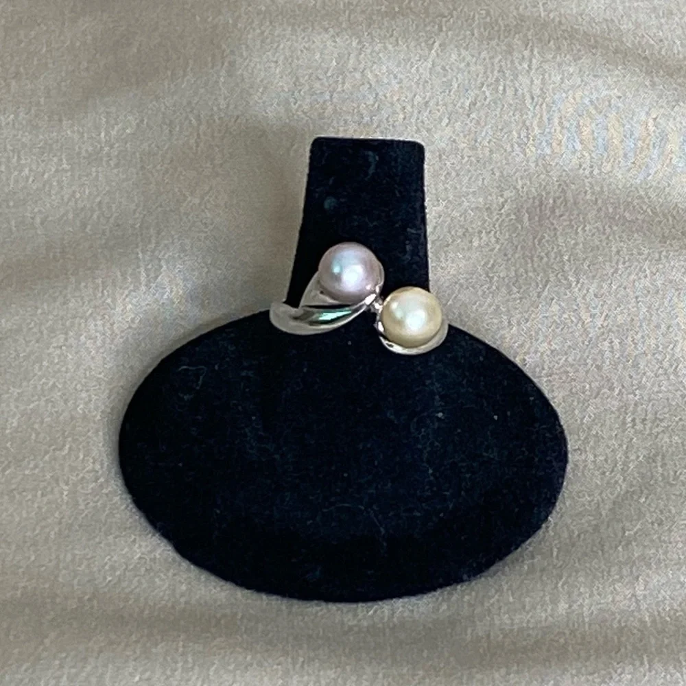 Double 2-Tone Pearl Ring